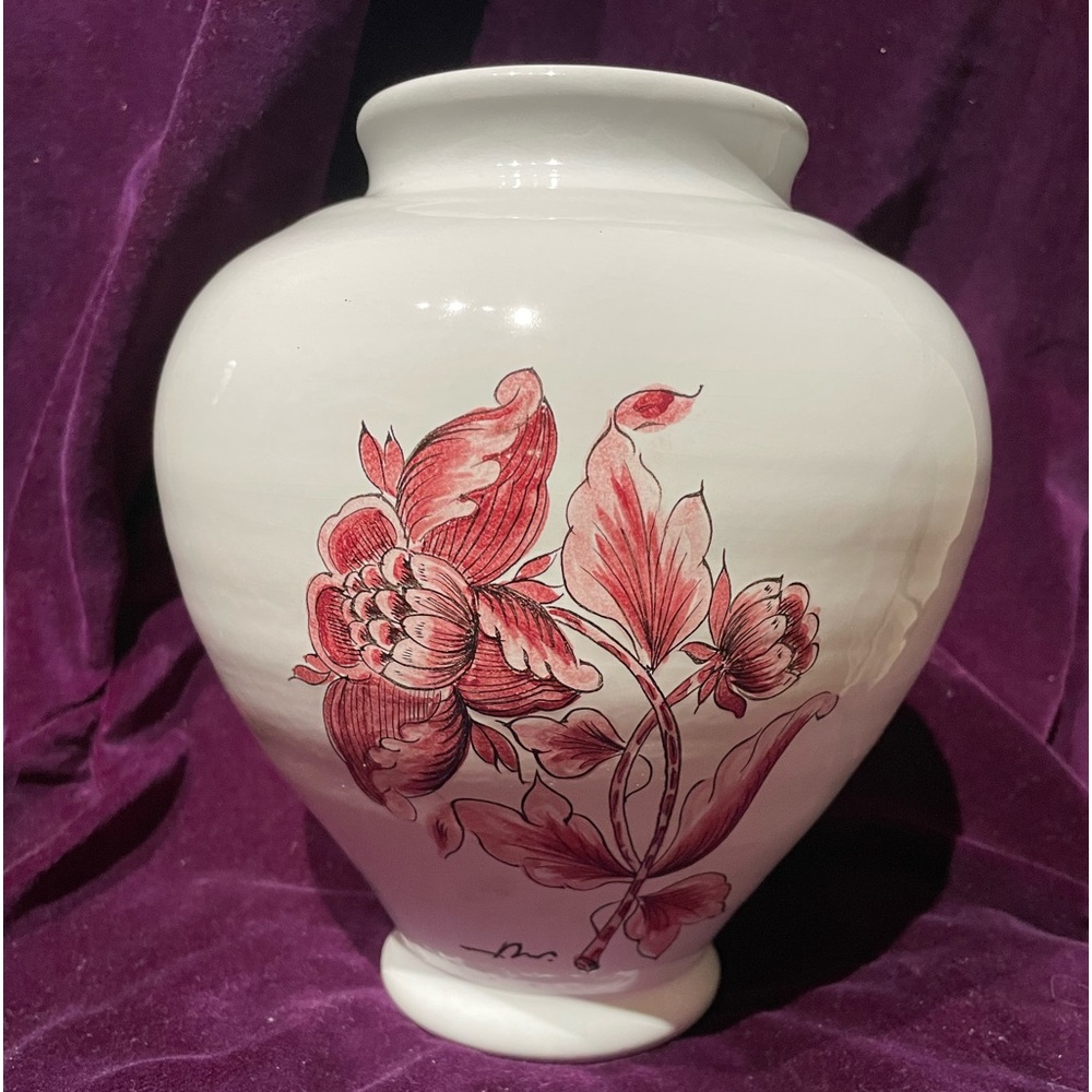 Ceramic vase, Italy, 9x7” signed tiffani
